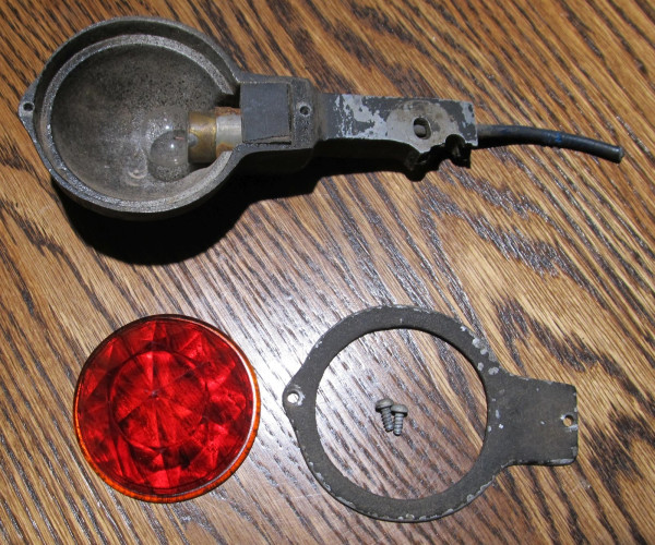 Jeweled Marker Light 2.jpg