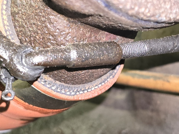 throttle rod.jpg
