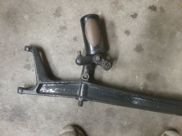 Front axle with KW Smoothers 10 23 24 (3).jpg