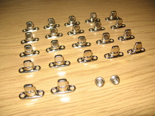 side_curtain_fasteners.JPG
