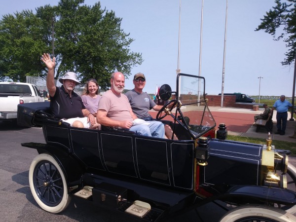 Happy passengers!