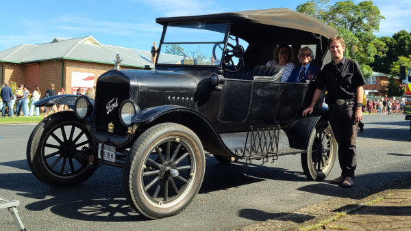mmexport1746231575478.jpg (370.66 KiB) Viewed 3010 times It was my honour to drive Dulcie Balderston in the ANZAC Day Parade in Taree.