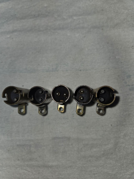 Headlamp Sockets 15-16 1s.jpg