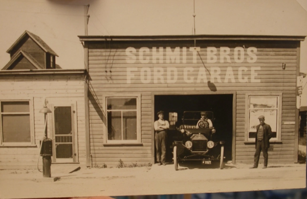 Schmit Brothers.png