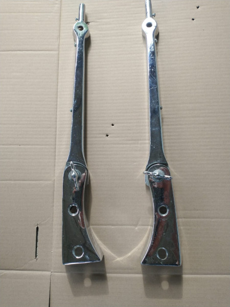 stanchions.jpg