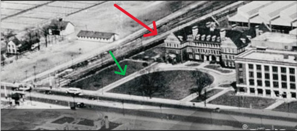 &quot;BUILDING&quot; IN TRUCK PHOTOS