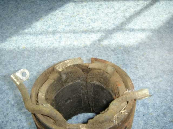 Resized_Starter Terminal Bolt  Failure 002.jpg