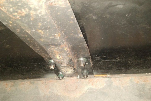 Spare tire iner bracket.jpg