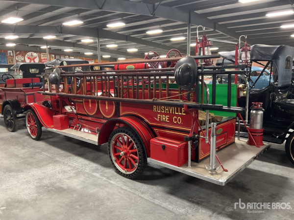1924 Fire Truck1.jpg