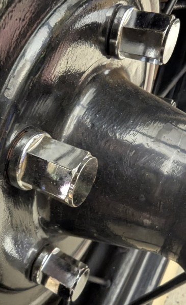 New Chaffins wire wheel lug nuts