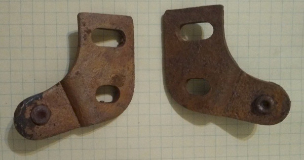 deck hinge set 02.jpg