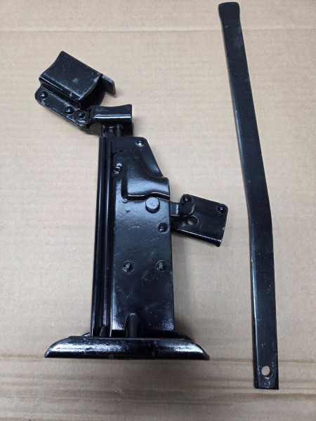 Jack 26-27 T Walker 3s.jpg