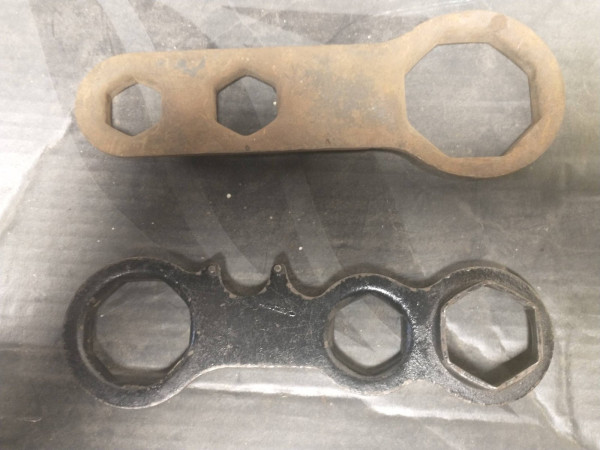 hubcap wrenches.jpg