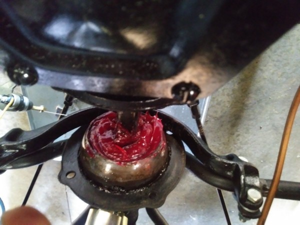 Ball joint packed full before connecting