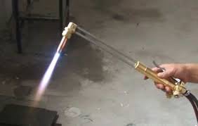 cuttingtorch.jpg