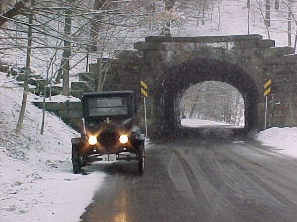 Upper Arch Street at RR Tunnel  .JPG