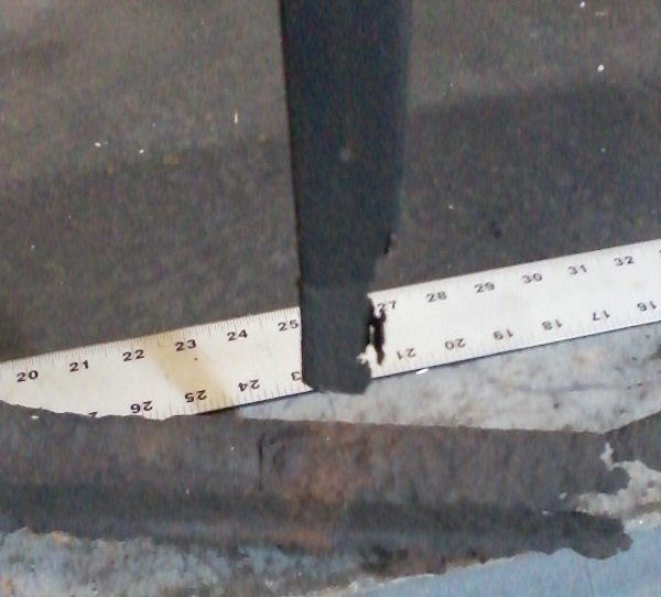 0126191045-00b.jpg