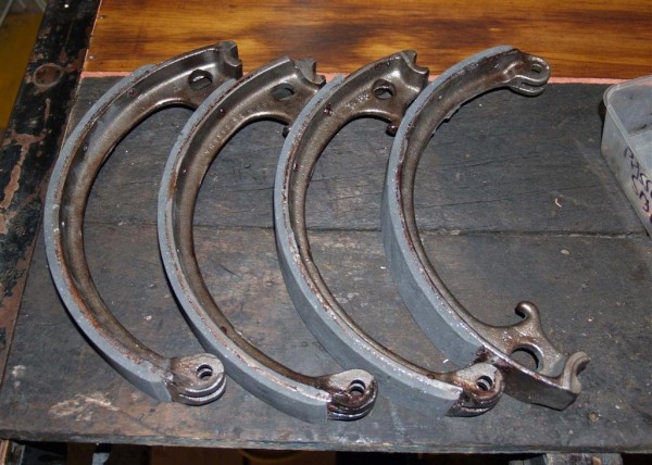 Brake Shoes Replaced and Relined Sept 08 (Large).JPG