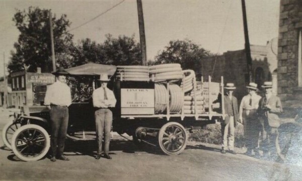 tire distrubitor truck.JPG