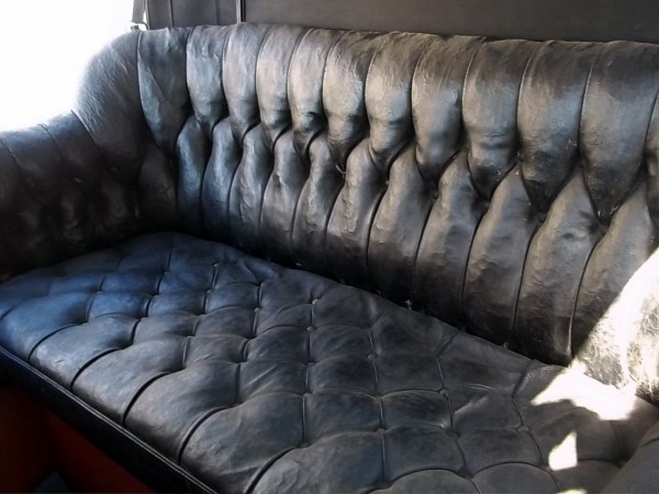 1911 3 diamond deep rear seat.jpg