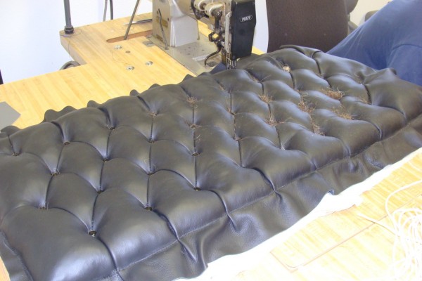 u cushion top tufted.jpg