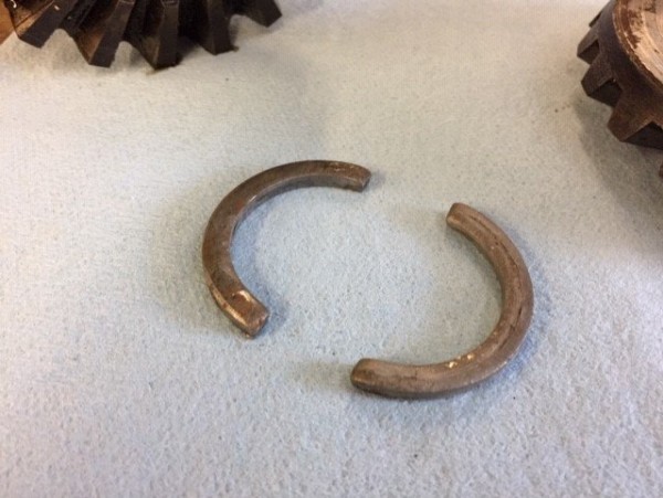 Axle clip 1.jpg