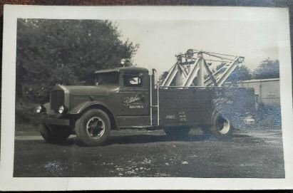 tow truck.JPG