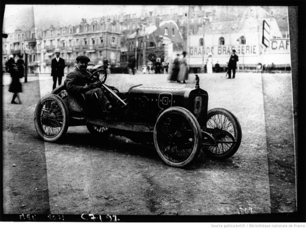 Coupe_des_voiturettes_à_Boulogne_[...]Agence_de_btv1b9019485v_1.jpeg