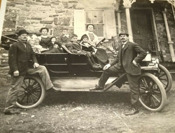 early model t ford.JPG