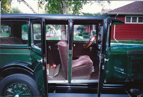 1927 hupmobile.jpg