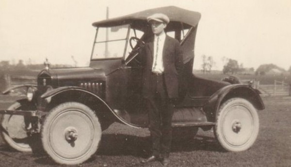 24 Roadster with Disteel wheels.jpg