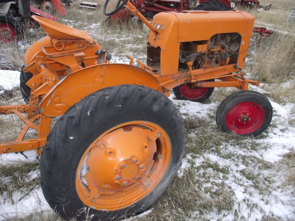 2019 11 14 tractors carbs 017.JPG