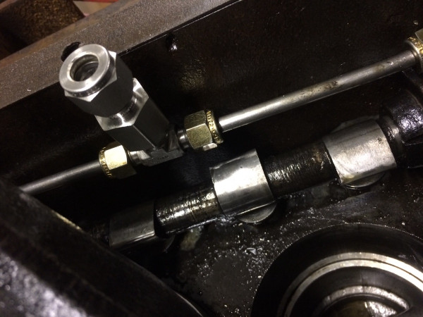 Centre main bearing