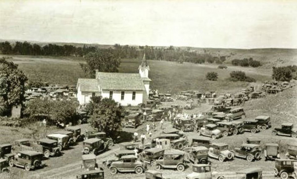 carsandchurch1076941_624023607677826_1400992061_o.jpg