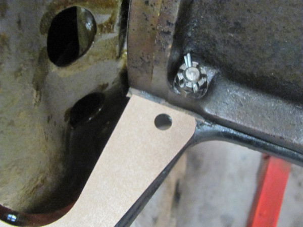 trim gaslek at corner.jpg