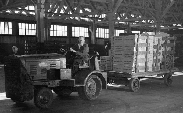 WFHerbardShopTractor.jpg