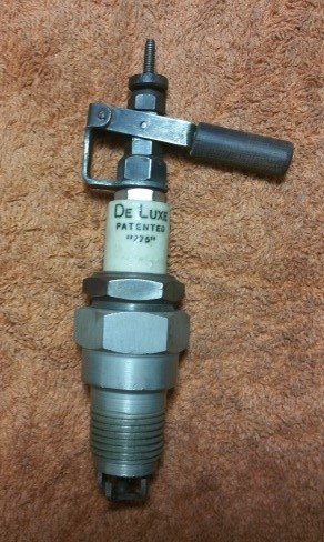De Lux.jpg