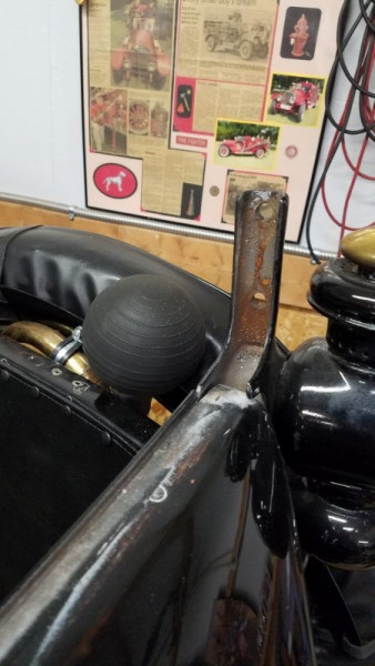 support bracket, left hand side