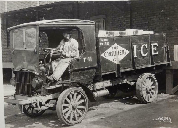 ice truck.JPG