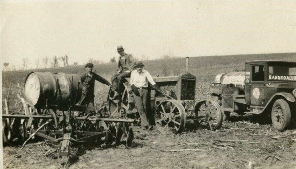 farm scene truck.JPG
