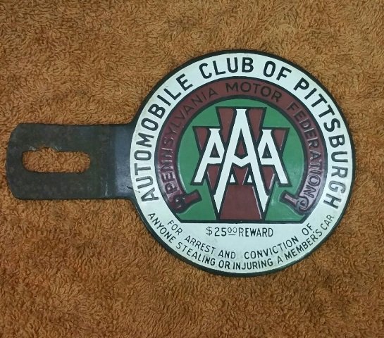 Badge 1.jpg