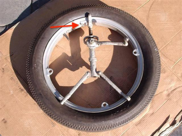 Chev split rim.jpg