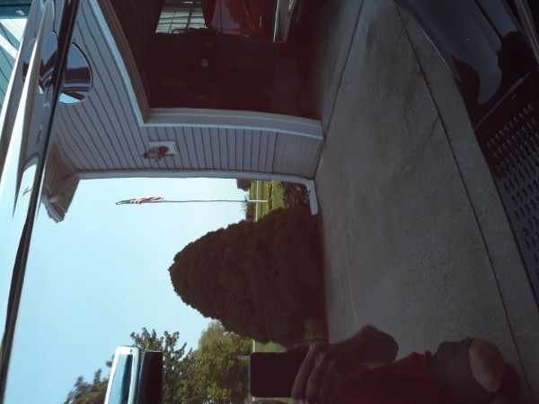 Felttbis was a fitting final pic...Old Glory reflected in Stanley's RF door. God Bless America, and thank God for wonderful days and friends like we had today!