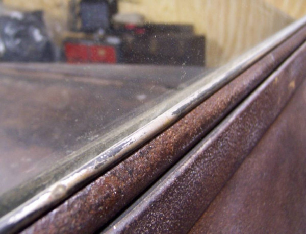 inside cowl rubber (2).jpg