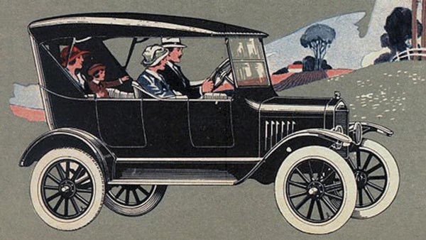 24-25 Ford touring.jpg