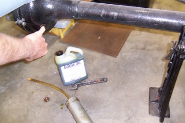 rear lube suction tool and measurement.jpg