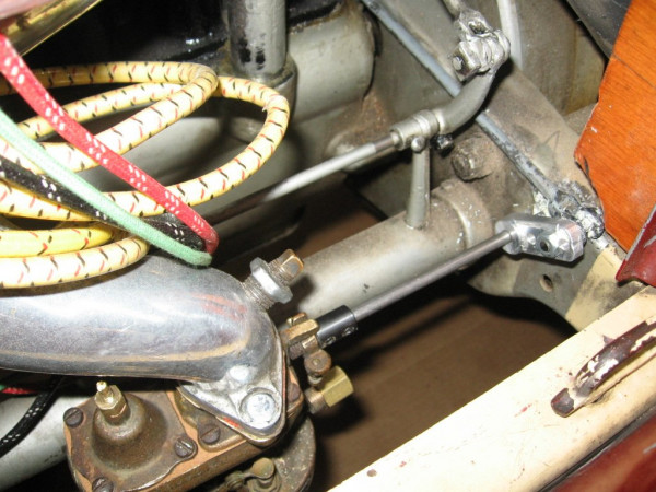 linkage_full_throttle.JPG