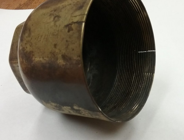 1912 hubcap cracked 4.jpg