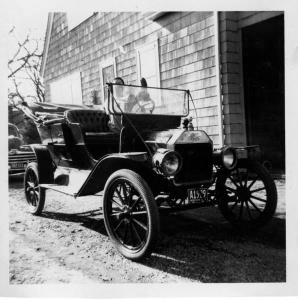 Leipold 1910 Model T 1948 #1 B&W scan.jpeg