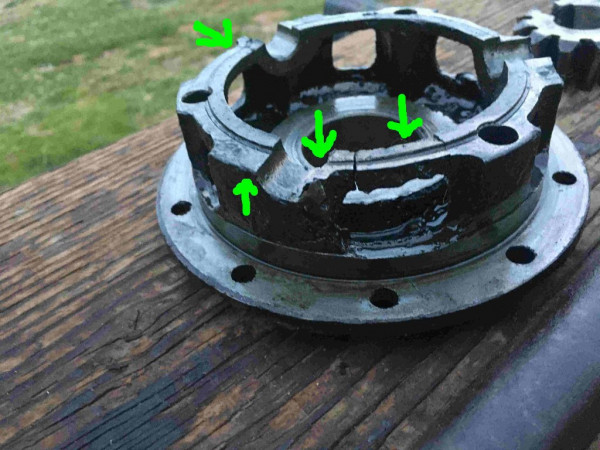 cracked differential carrier